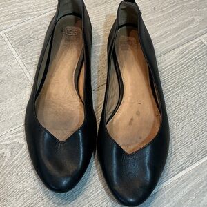UGG Women's Black Leather Pointed Ballet Flats Women’s Sz. 9.5 #1019568
